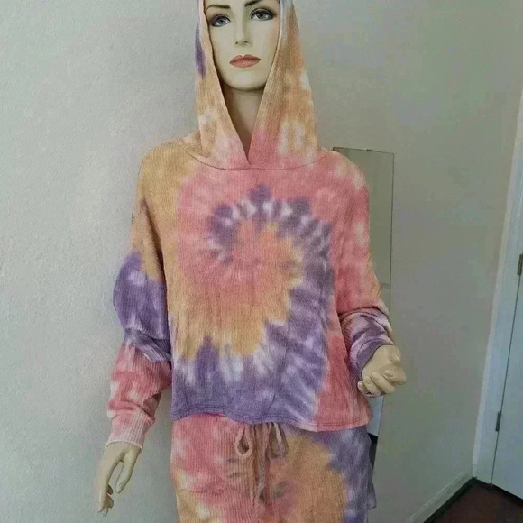 PULLOVER SOFT HOODIE TYE-DYE AND SHORTS SET - Picture 5 of 7